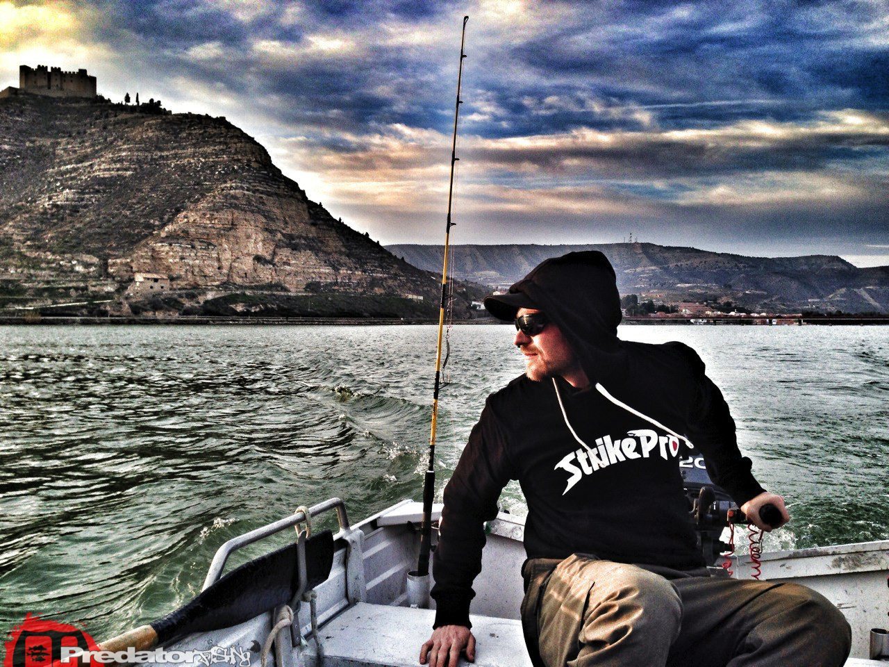 Zander Barsch und Wels am Rio Ebro in Spanien