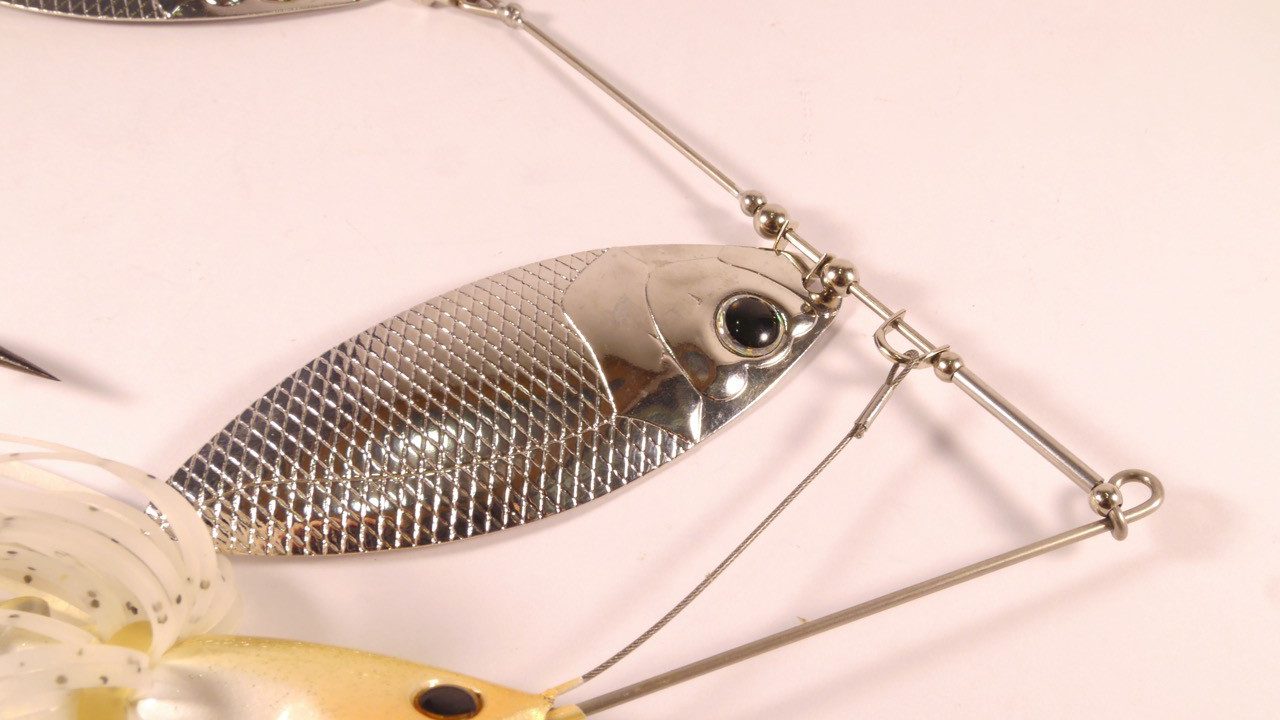 DEPS Huge Spinner Albino